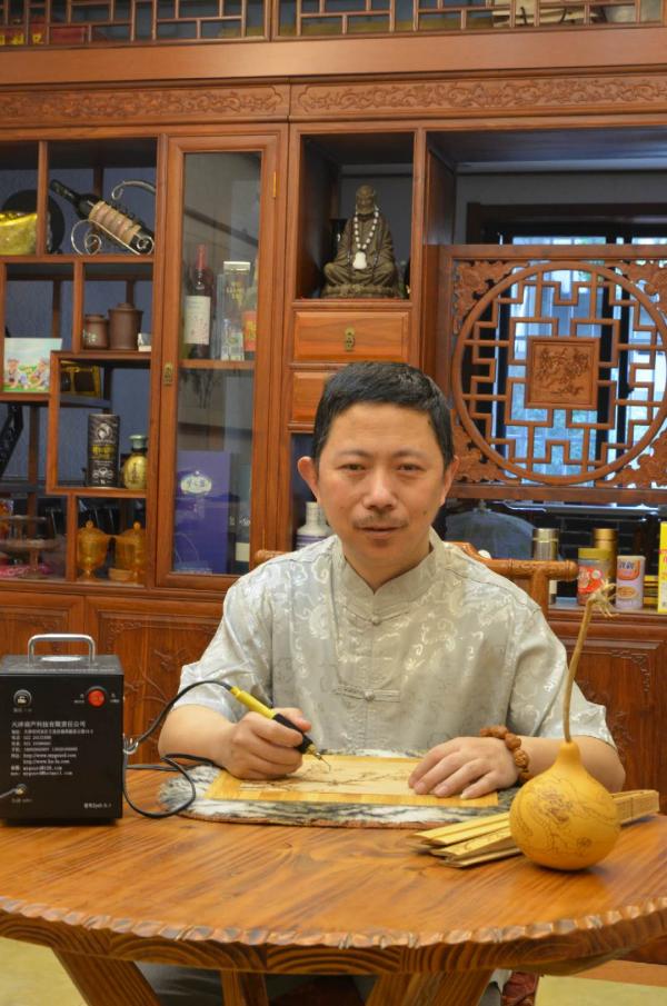 画家书法家崔文伟个人艺术简介,崔文伟画家简介,崔文伟作品价格,崔文伟个人简介,崔文伟艺术作品,书法家崔文伟简介,画家崔文伟简介