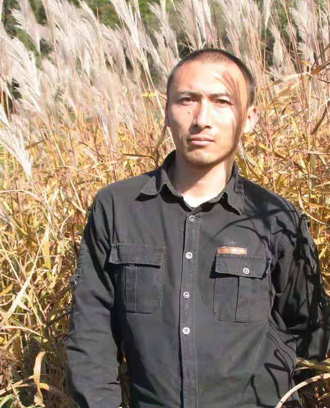 画家书法家郑威个人艺术简介,郑威画家简介,郑威作品价格,郑威个人简介,郑威艺术作品,书法家郑威简介,画家郑威简介