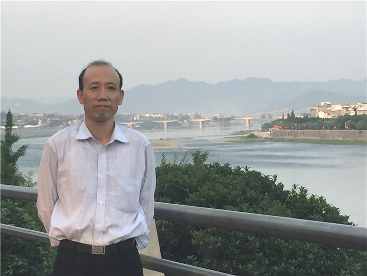 画家书法家张丰个人艺术简介,张丰画家简介,张丰作品价格,张丰个人简介,张丰艺术作品,书法家张丰简介,画家张丰简介