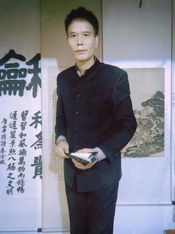 画家书法家刘山泉个人艺术简介,刘山泉画家简介,刘山泉作品价格,刘山泉个人简介,刘山泉艺术作品,书法家刘山泉简介,画家刘山泉简介
