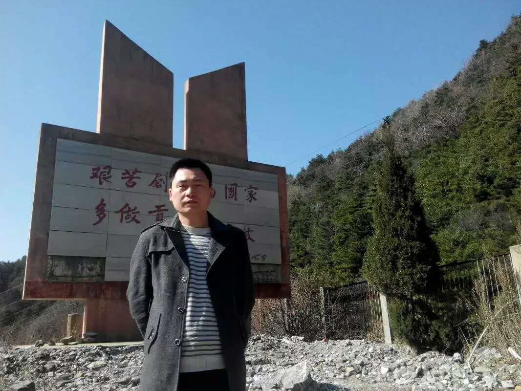 画家书法家王伟个人艺术简介,王伟画家简介,王伟作品价格,王伟个人简介,王伟艺术作品,书法家王伟简介,画家王伟简介