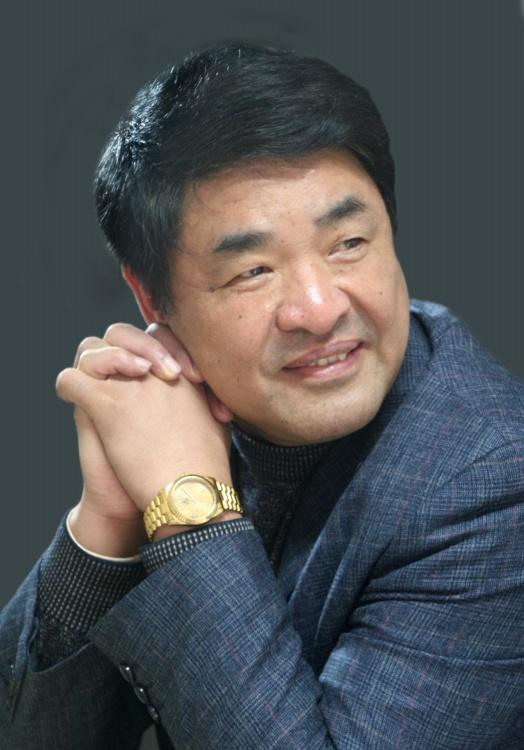 画家书法家何明耀个人艺术简介,何明耀画家简介,何明耀作品价格,何明耀个人简介,何明耀艺术作品,书法家何明耀简介,画家何明耀简介