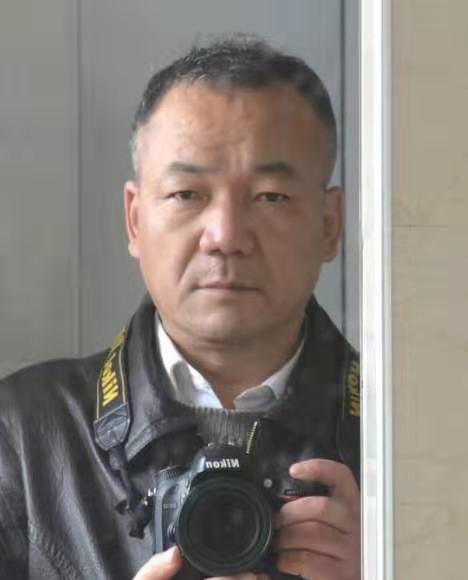 画家书法家石磊个人艺术简介,石磊画家简介,石磊作品价格,石磊个人简介,石磊艺术作品,书法家石磊简介,画家石磊简介