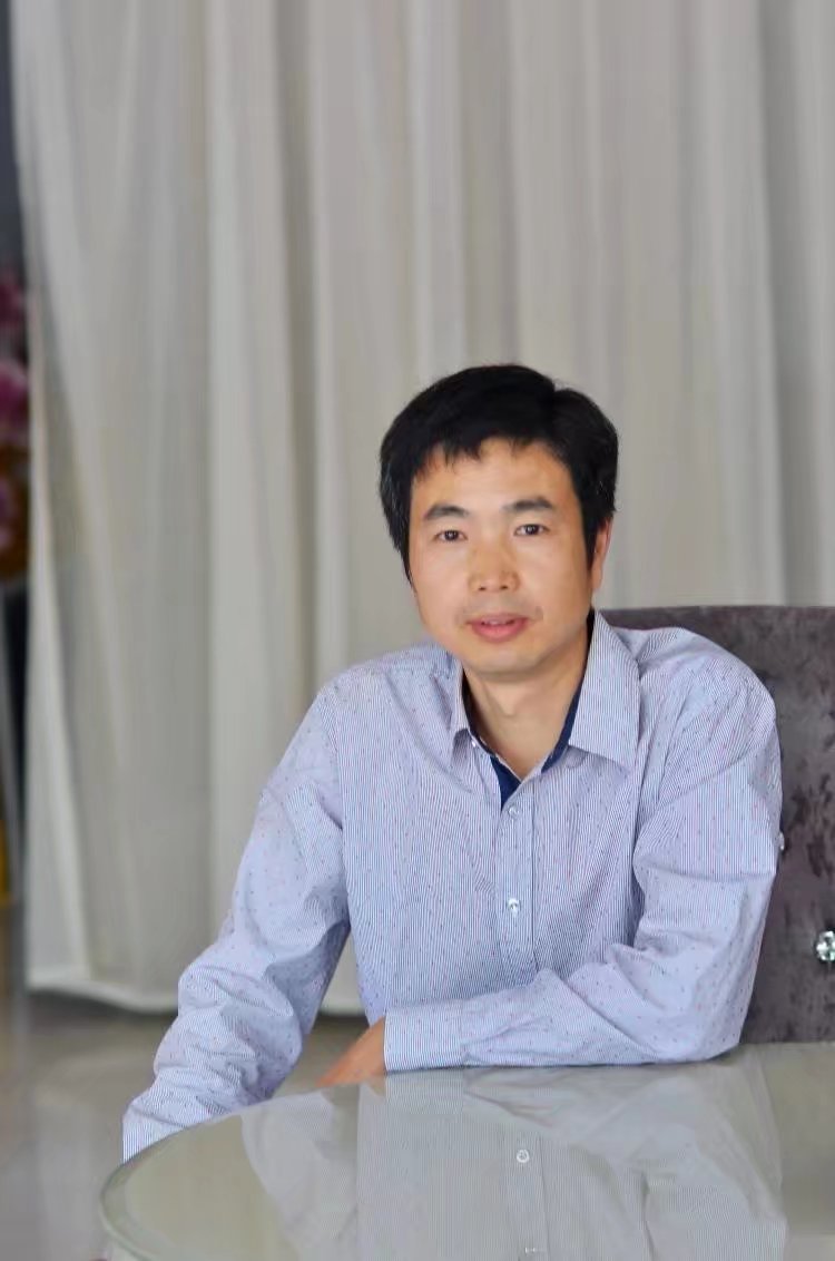 画家书法家任和田个人艺术简介,任和田画家简介,任和田作品价格,任和田个人简介,任和田艺术作品,书法家任和田简介,画家任和田简介