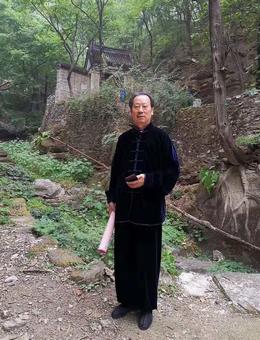 画家书法家战国权个人艺术简介,战国权画家简介,战国权作品价格,战国权个人简介,战国权艺术作品,书法家战国权简介,画家战国权简介