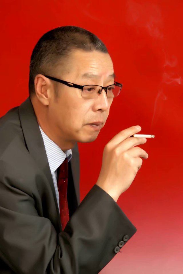 画家书法家刘伟个人艺术简介,刘伟画家简介,刘伟作品价格,刘伟个人简介,刘伟艺术作品,书法家刘伟简介,画家刘伟简介