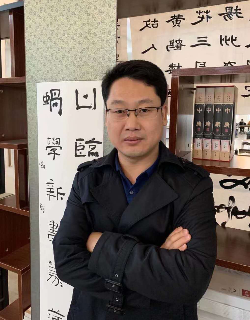 画家书法家王徵明个人艺术简介,王徵明画家简介,王徵明作品价格,王徵明个人简介,王徵明艺术作品,书法家王徵明简介,画家王徵明简介