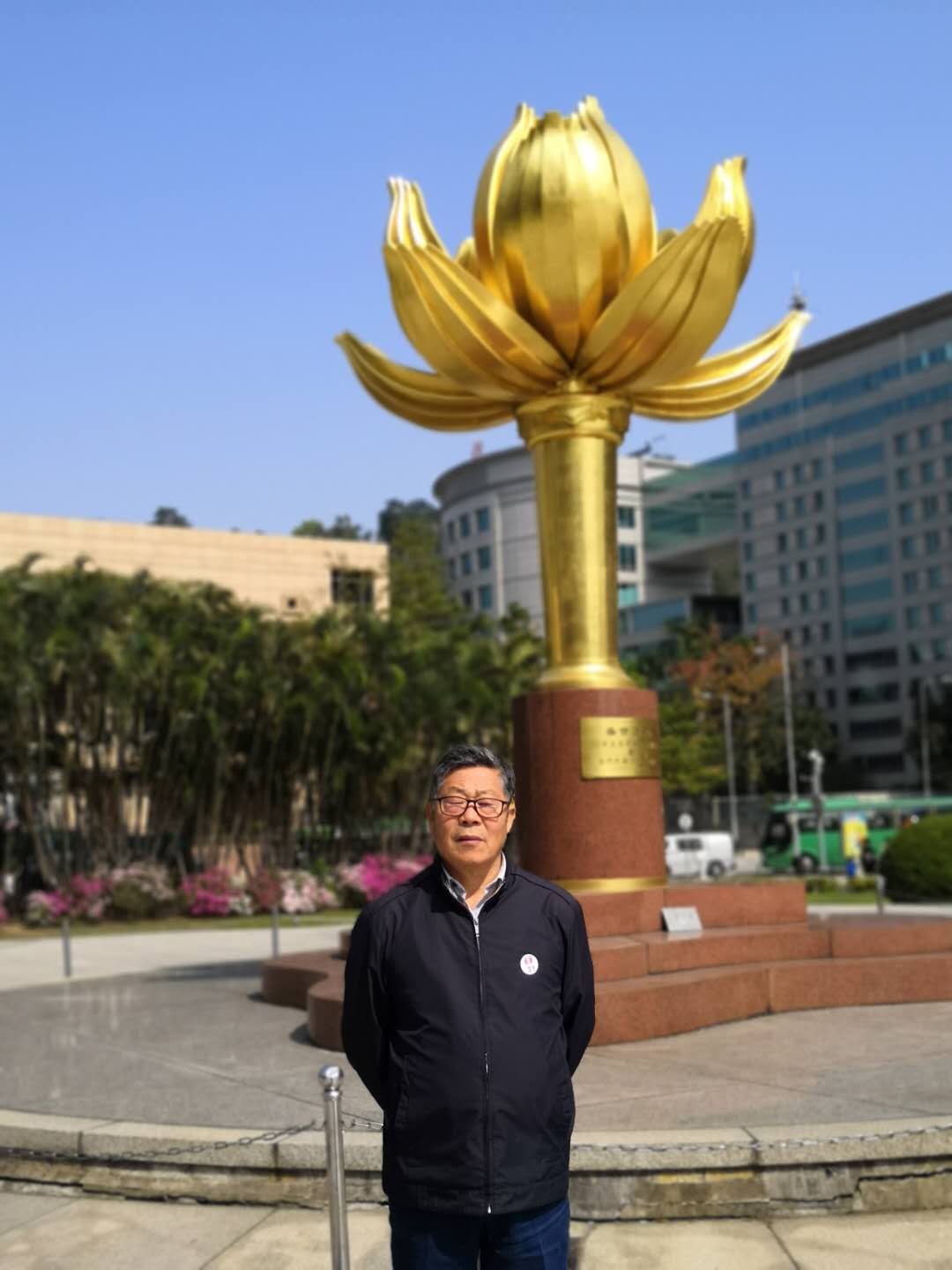 画家书法家吕广通个人艺术简介,吕广通画家简介,吕广通作品价格,吕广通个人简介,吕广通艺术作品,书法家吕广通简介,画家吕广通简介