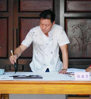 画家书法家张国康个人艺术简介,张国康画家简介,张国康作品价格,张国康个人简介,张国康艺术作品,书法家张国康简介,画家张国康简介