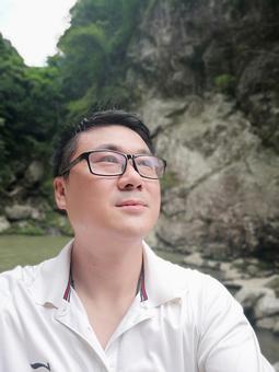 画家书法家张中平个人艺术简介,张中平画家简介,张中平作品价格,张中平个人简介,张中平艺术作品,书法家张中平简介,画家张中平简介