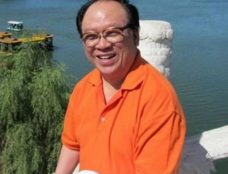 画家书法家张乐群个人艺术简介,张乐群画家简介,张乐群作品价格,张乐群个人简介,张乐群艺术作品,书法家张乐群简介,画家张乐群简介