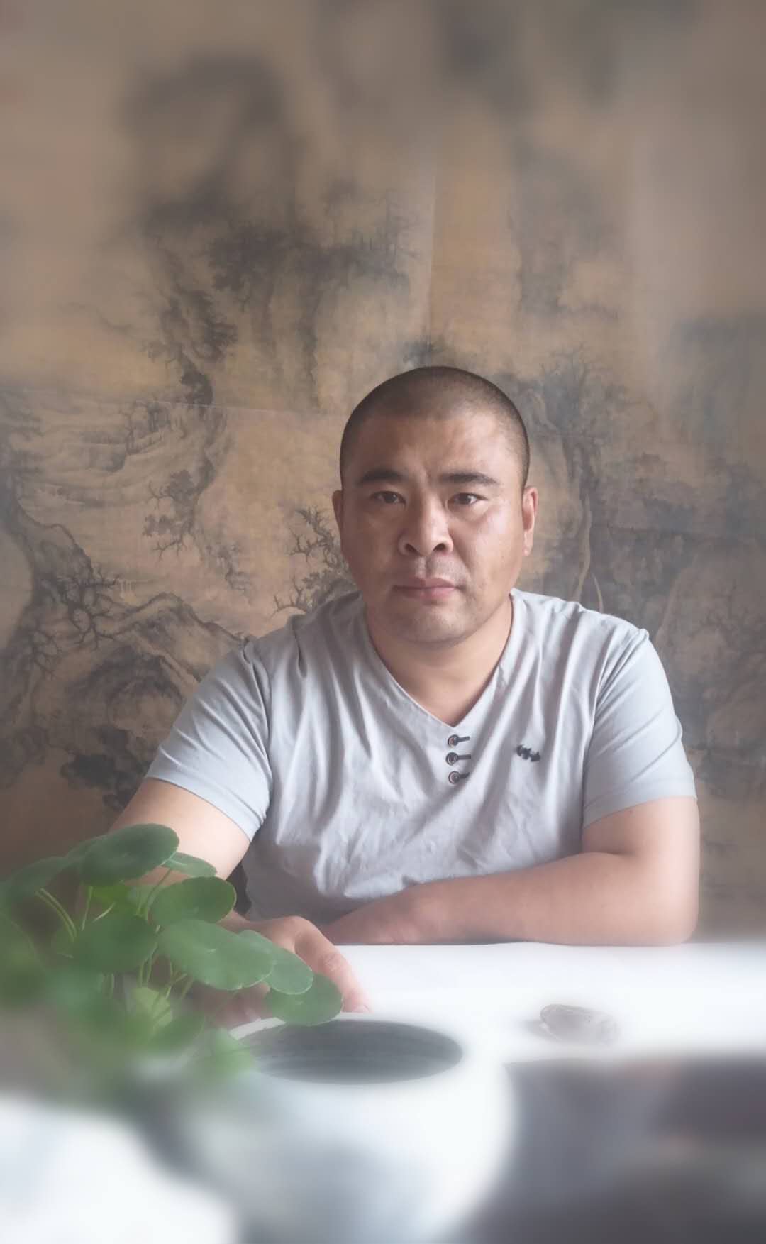 画家书法家雅庐个人艺术简介,雅庐画家简介,雅庐作品价格,雅庐个人简介,雅庐艺术作品,书法家雅庐简介,画家雅庐简介