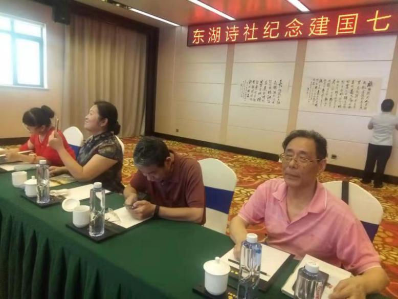 画家书法家黄成平个人艺术简介,黄成平画家简介,黄成平作品价格,黄成平个人简介,黄成平艺术作品,书法家黄成平简介,画家黄成平简介