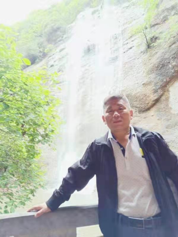 画家书法家朱东安个人艺术简介,朱东安画家简介,朱东安作品价格,朱东安个人简介,朱东安艺术作品,书法家朱东安简介,画家朱东安简介