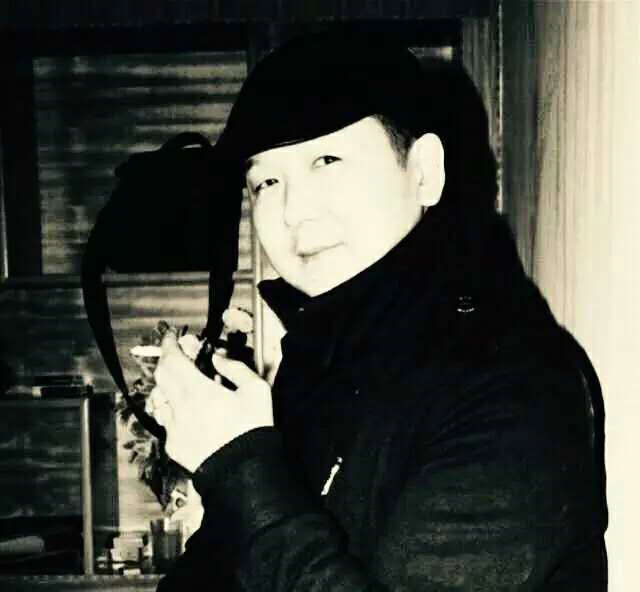 画家书法家龙则霏个人艺术简介,龙则霏画家简介,龙则霏作品价格,龙则霏个人简介,龙则霏艺术作品,书法家龙则霏简介,画家龙则霏简介