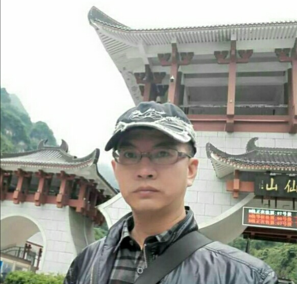 画家书法家黄朝阳个人艺术简介,黄朝阳画家简介,黄朝阳作品价格,黄朝阳个人简介,黄朝阳艺术作品,书法家黄朝阳简介,画家黄朝阳简介