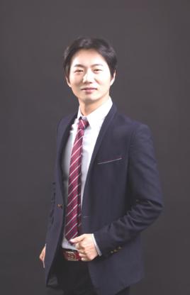 画家书法家王泓君个人艺术简介,王泓君画家简介,王泓君作品价格,王泓君个人简介,王泓君艺术作品,书法家王泓君简介,画家王泓君简介