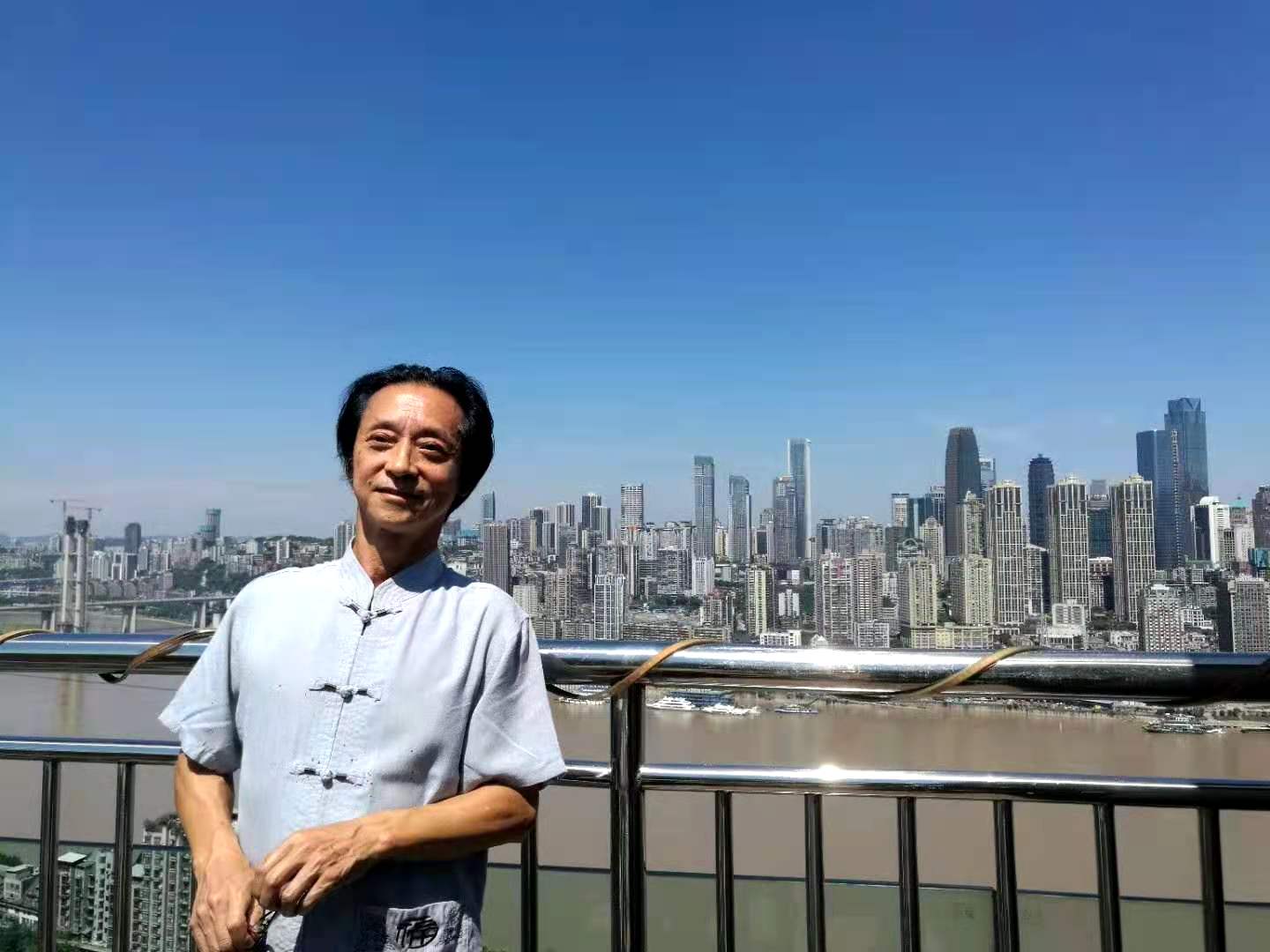 画家书法家郭爱华个人艺术简介,郭爱华画家简介,郭爱华作品价格,郭爱华个人简介,郭爱华艺术作品,书法家郭爱华简介,画家郭爱华简介