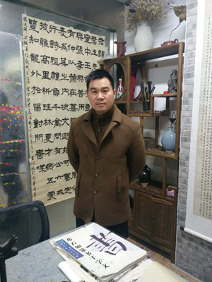 画家书法家许来闪个人艺术简介,许来闪画家简介,许来闪作品价格,许来闪个人简介,许来闪艺术作品,书法家许来闪简介,画家许来闪简介