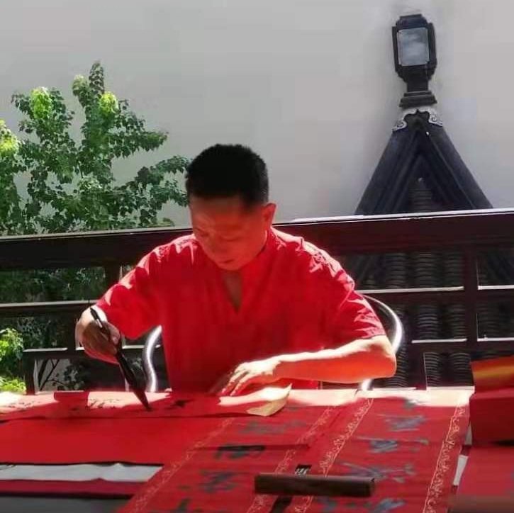 画家书法家林华俤个人艺术简介,林华俤画家简介,林华俤作品价格,林华俤个人简介,林华俤艺术作品,书法家林华俤简介,画家林华俤简介