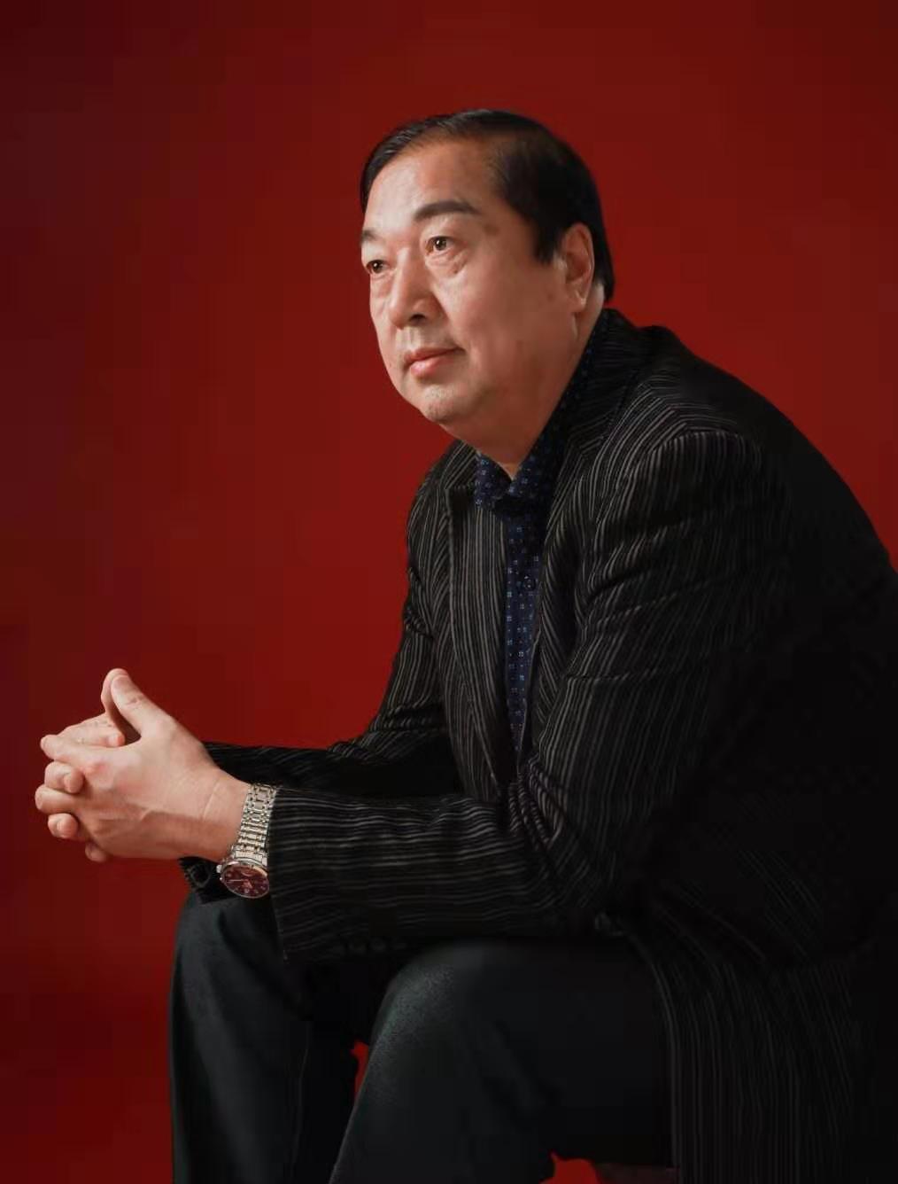画家书法家王国章个人艺术简介,王国章画家简介,王国章作品价格,王国章个人简介,王国章艺术作品,书法家王国章简介,画家王国章简介