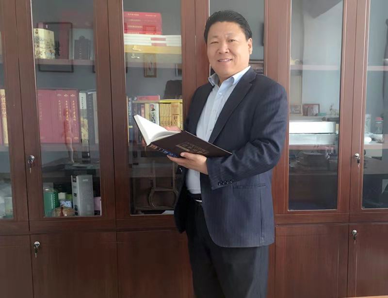 画家书法家王学军个人艺术简介,王学军画家简介,王学军作品价格,王学军个人简介,王学军艺术作品,书法家王学军简介,画家王学军简介