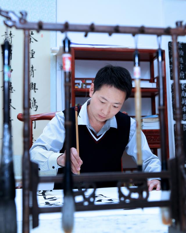 画家书法家舒立个人艺术简介,舒立画家简介,舒立作品价格,舒立个人简介,舒立艺术作品,书法家舒立简介,画家舒立简介