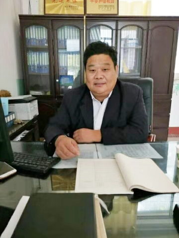画家书法家贾满存个人艺术简介,贾满存画家简介,贾满存作品价格,贾满存个人简介,贾满存艺术作品,书法家贾满存简介,画家贾满存简介