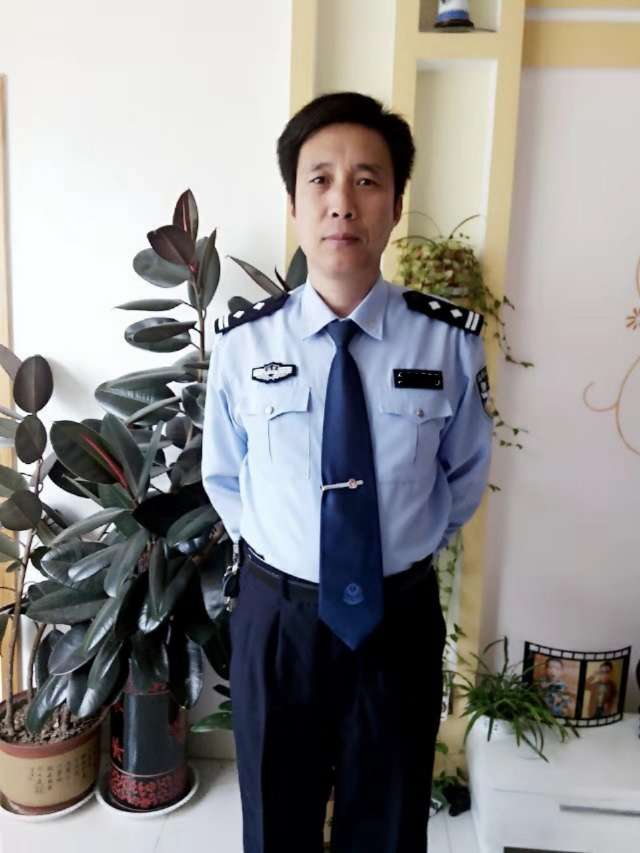 画家书法家赵绪民个人艺术简介,赵绪民画家简介,赵绪民作品价格,赵绪民个人简介,赵绪民艺术作品,书法家赵绪民简介,画家赵绪民简介