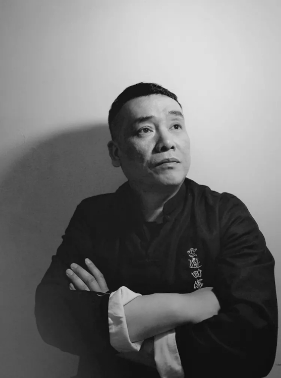 画家书法家谢宏江个人艺术简介,谢宏江画家简介,谢宏江作品价格,谢宏江个人简介,谢宏江艺术作品,书法家谢宏江简介,画家谢宏江简介