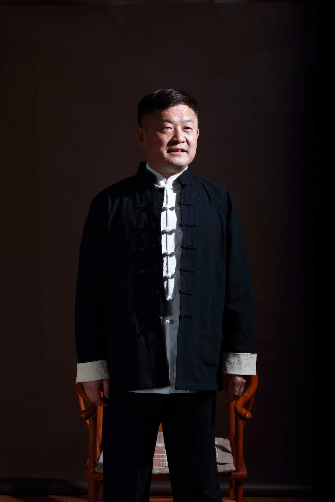 画家书法家刘学兵个人艺术简介,刘学兵画家简介,刘学兵作品价格,刘学兵个人简介,刘学兵艺术作品,书法家刘学兵简介,画家刘学兵简介
