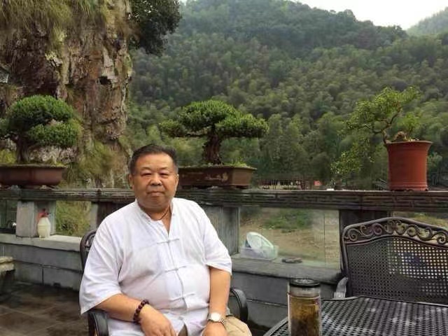 画家书法家胡启华个人艺术简介,胡启华画家简介,胡启华作品价格,胡启华个人简介,胡启华艺术作品,书法家胡启华简介,画家胡启华简介