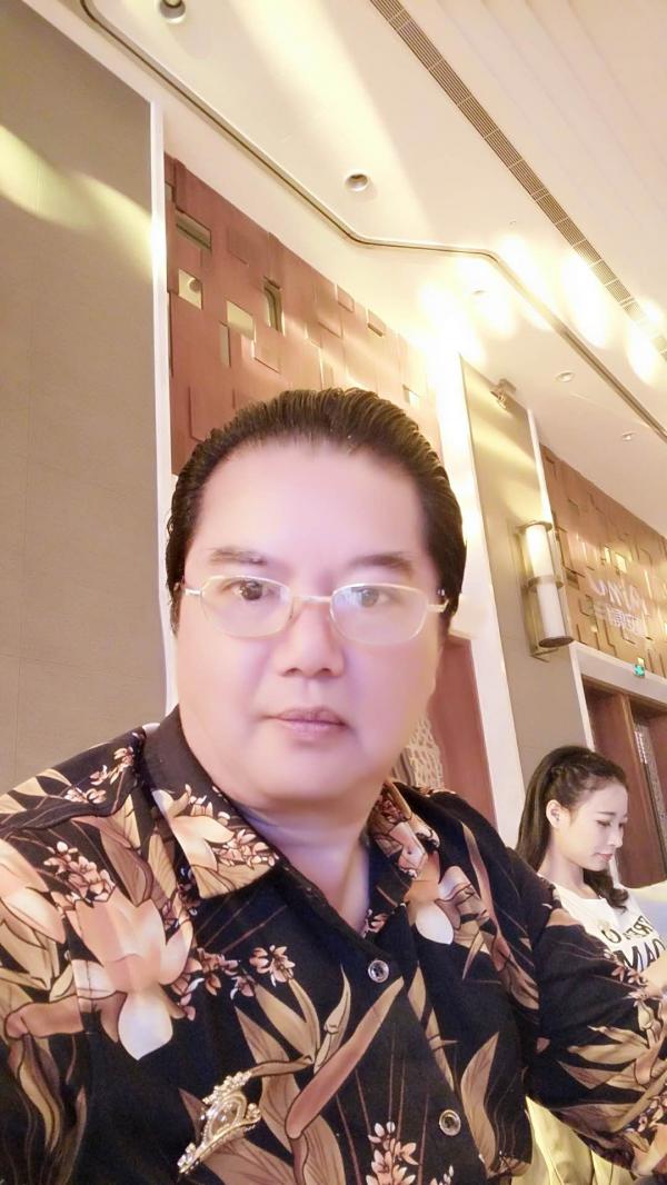 画家书法家陈伟雄个人艺术简介,陈伟雄画家简介,陈伟雄作品价格,陈伟雄个人简介,陈伟雄艺术作品,书法家陈伟雄简介,画家陈伟雄简介