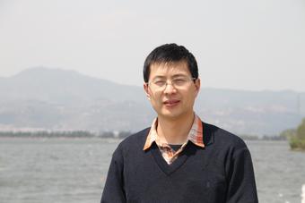 画家书法家娄鸿泰个人艺术简介,娄鸿泰画家简介,娄鸿泰作品价格,娄鸿泰个人简介,娄鸿泰艺术作品,书法家娄鸿泰简介,画家娄鸿泰简介