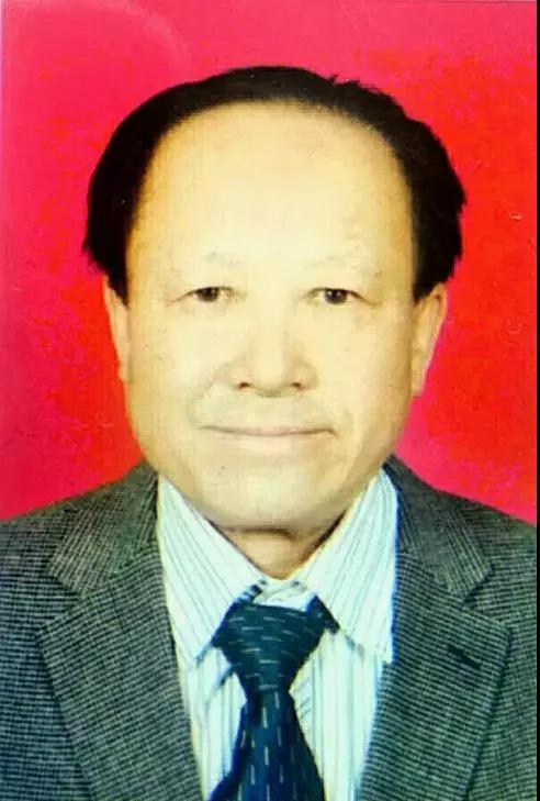 画家书法家牛中原个人艺术简介,牛中原画家简介,牛中原作品价格,牛中原个人简介,牛中原艺术作品,书法家牛中原简介,画家牛中原简介