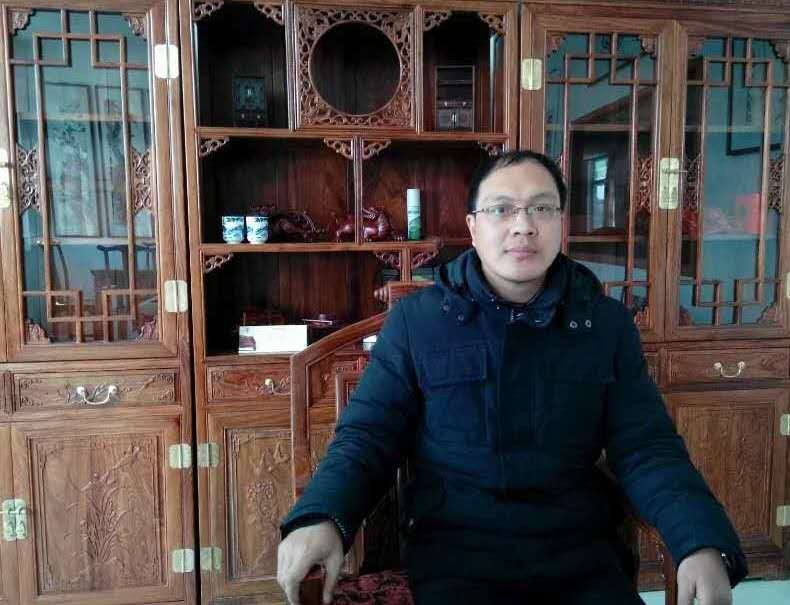 画家书法家成德刚个人艺术简介,成德刚画家简介,成德刚作品价格,成德刚个人简介,成德刚艺术作品,书法家成德刚简介,画家成德刚简介