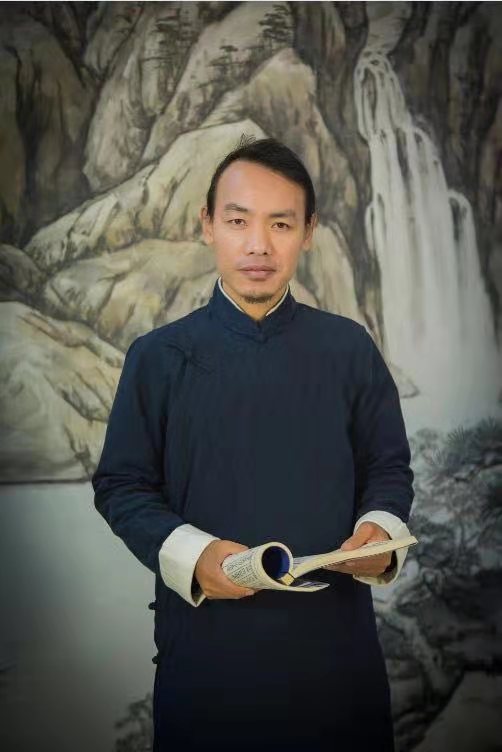 画家书法家王墨个人艺术简介,王墨画家简介,王墨作品价格,王墨个人简介,王墨艺术作品,书法家王墨简介,画家王墨简介