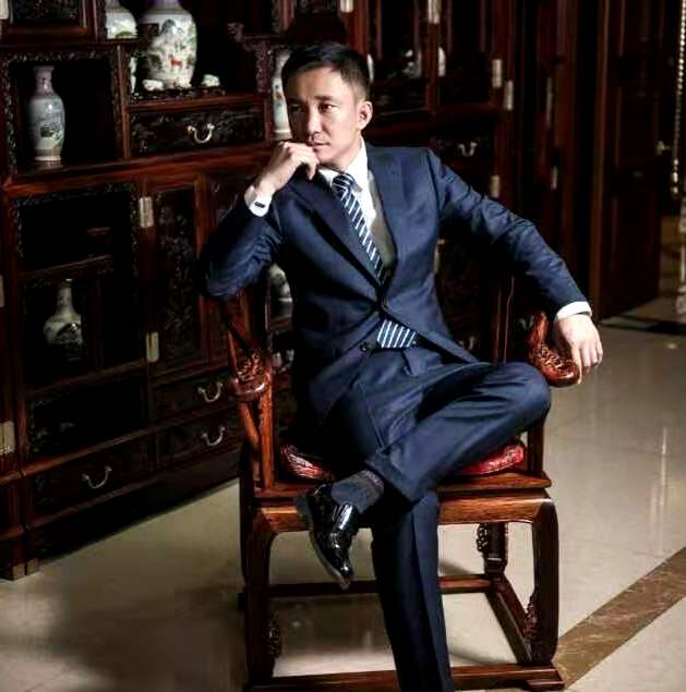 画家书法家刘东个人艺术简介,刘东画家简介,刘东作品价格,刘东个人简介,刘东艺术作品,书法家刘东简介,画家刘东简介