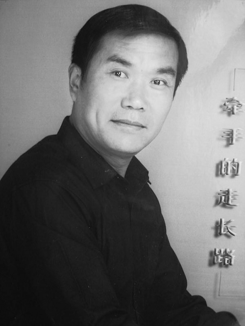 画家书法家刘希洪个人艺术简介,刘希洪画家简介,刘希洪作品价格,刘希洪个人简介,刘希洪艺术作品,书法家刘希洪简介,画家刘希洪简介