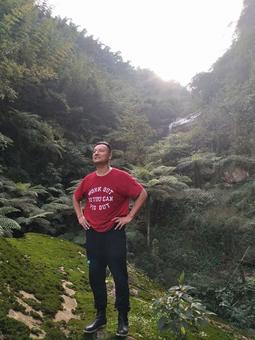 画家书法家广智个人艺术简介,广智画家简介,广智作品价格,广智个人简介,广智艺术作品,书法家广智简介,画家广智简介