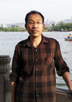 画家书法家周鸿章个人艺术简介,周鸿章画家简介,周鸿章作品价格,周鸿章个人简介,周鸿章艺术作品,书法家周鸿章简介,画家周鸿章简介