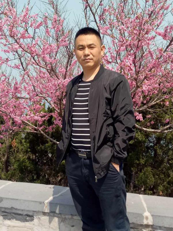 画家书法家张练武个人艺术简介,张练武画家简介,张练武作品价格,张练武个人简介,张练武艺术作品,书法家张练武简介,画家张练武简介