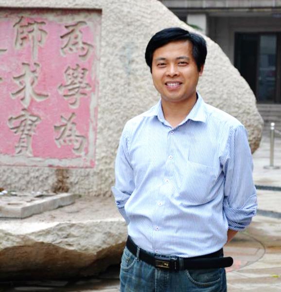 画家书法家高大国个人艺术简介,高大国画家简介,高大国作品价格,高大国个人简介,高大国艺术作品,书法家高大国简介,画家高大国简介
