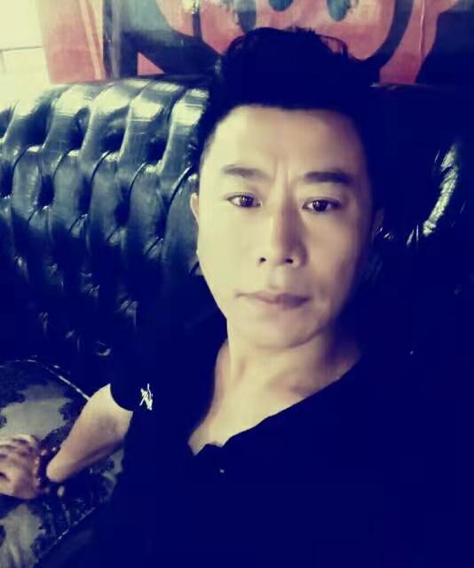 画家书法家周宏个人艺术简介,周宏画家简介,周宏作品价格,周宏个人简介,周宏艺术作品,书法家周宏简介,画家周宏简介
