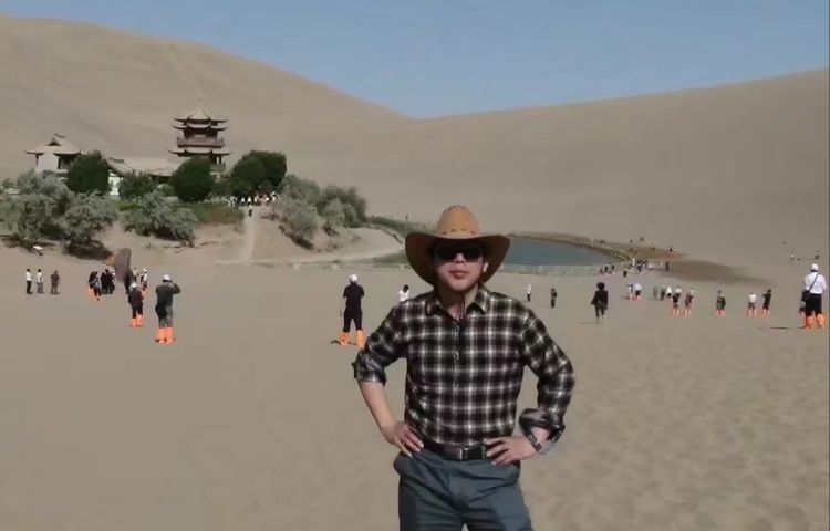 画家书法家刘职个人艺术简介,刘职画家简介,刘职作品价格,刘职个人简介,刘职艺术作品,书法家刘职简介,画家刘职简介