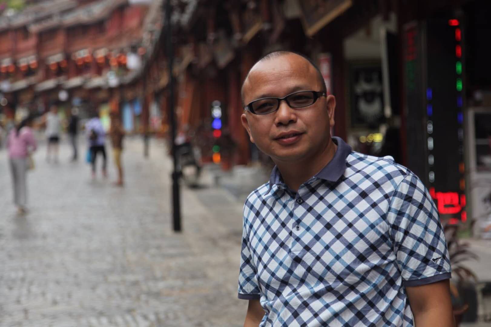 画家书法家余乐军个人艺术简介,余乐军画家简介,余乐军作品价格,余乐军个人简介,余乐军艺术作品,书法家余乐军简介,画家余乐军简介