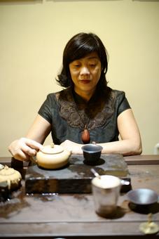画家书法家周华芳个人艺术简介,周华芳画家简介,周华芳作品价格,周华芳个人简介,周华芳艺术作品,书法家周华芳简介,画家周华芳简介