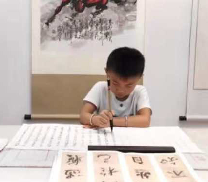 画家书法家张洋铭个人艺术简介,张洋铭画家简介,张洋铭作品价格,张洋铭个人简介,张洋铭艺术作品,书法家张洋铭简介,画家张洋铭简介