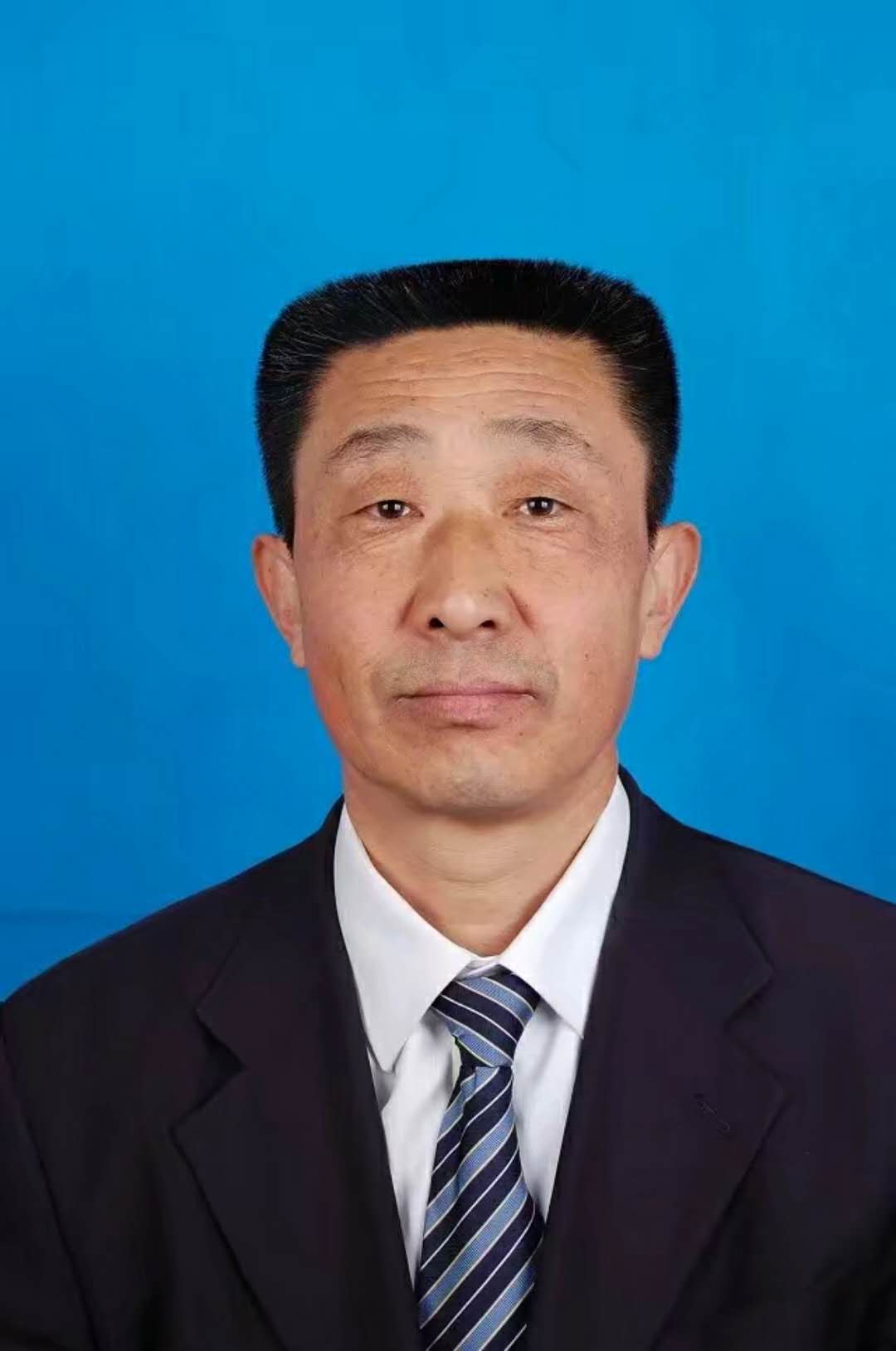 画家书法家张绪勇个人艺术简介,张绪勇画家简介,张绪勇作品价格,张绪勇个人简介,张绪勇艺术作品,书法家张绪勇简介,画家张绪勇简介