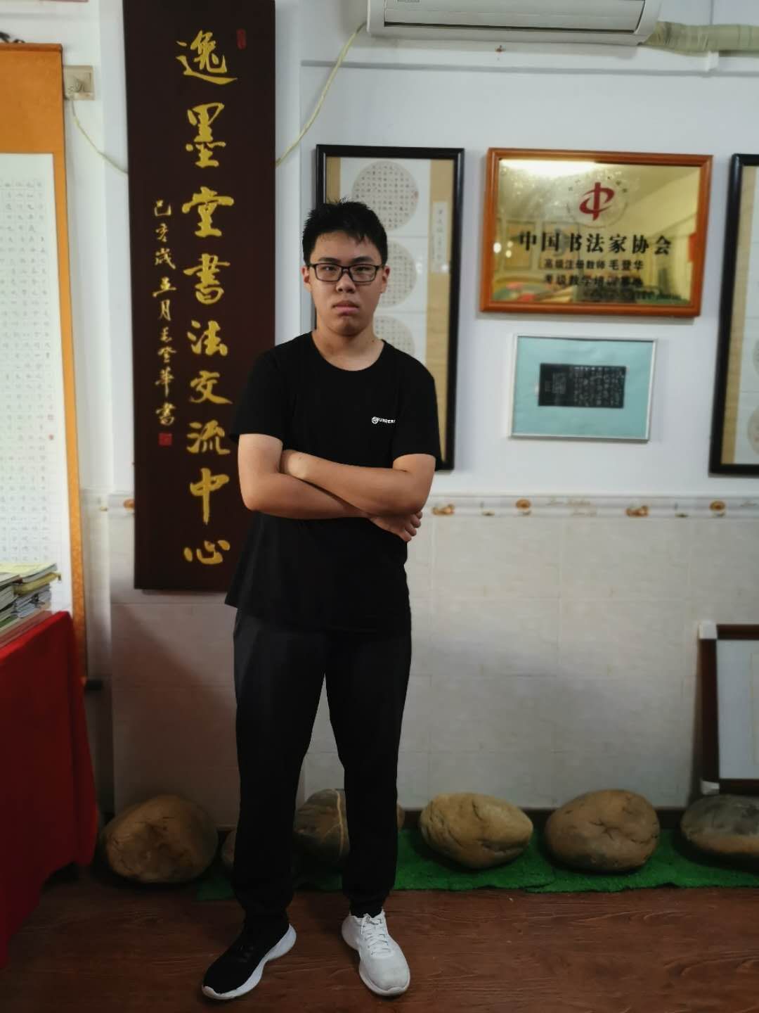 画家书法家毛瑞麟个人艺术简介,毛瑞麟画家简介,毛瑞麟作品价格,毛瑞麟个人简介,毛瑞麟艺术作品,书法家毛瑞麟简介,画家毛瑞麟简介